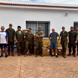 LA PARROQUIA DEL BUEN PASTOR AGRADECE SU COLABORACIÓN AL ACUARTELAMIENTO DE CAMPOSOTO